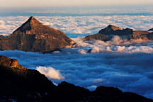 Obraz do obývačky Vrcholky hôr v oblakoch zs1351